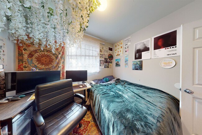 Building Photo - 3 br, 1 bath Duplex - 1720 W NORRIS ST Uni...