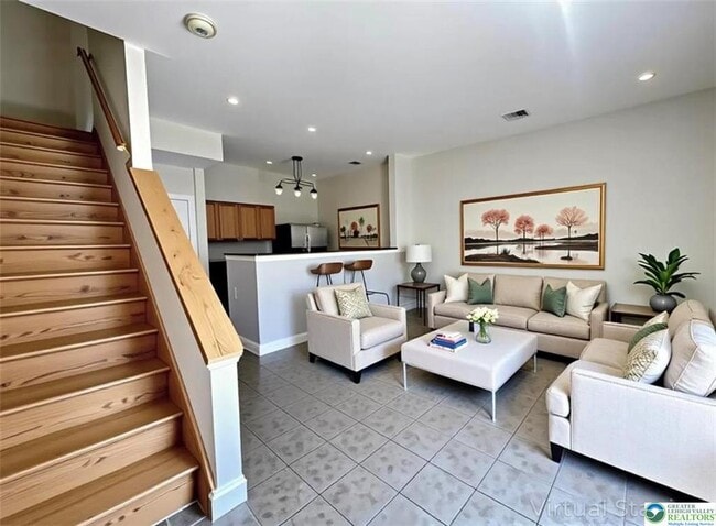 Building Photo - 147 S 4th St