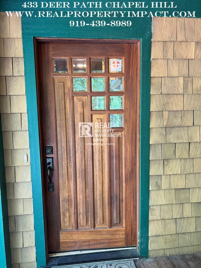 Building Photo - Custom Built Craftsman 2-bedroom 2 bath ho...