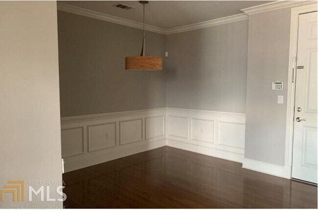 Building Photo - 4850 Ivy Ridge Dr SE