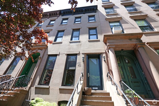 Foto del edificio - 432 Clinton St