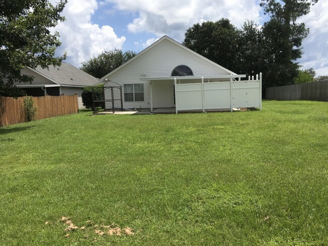 Building Photo - Beautiful Home in Piney Z neighborhood!