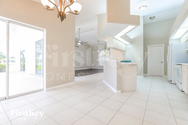 Foto del edificio - 25284 Zodiac Ln