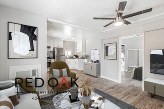 Building Photo - 810 W 42nd Pl