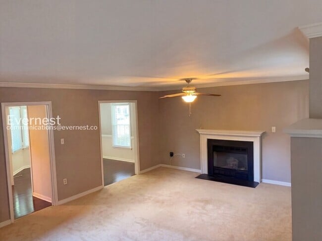 Foto del edificio - 2316 Horsley Dr
