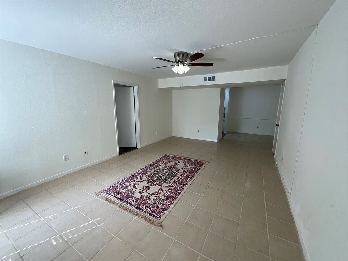 Foto principal - 6606 De Moss Dr