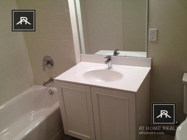 Foto del edificio - 2 bedroom in Chestnut Hill MA 02467