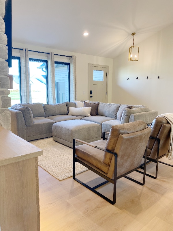 Building Photo - 7277 Yellowstone Dr