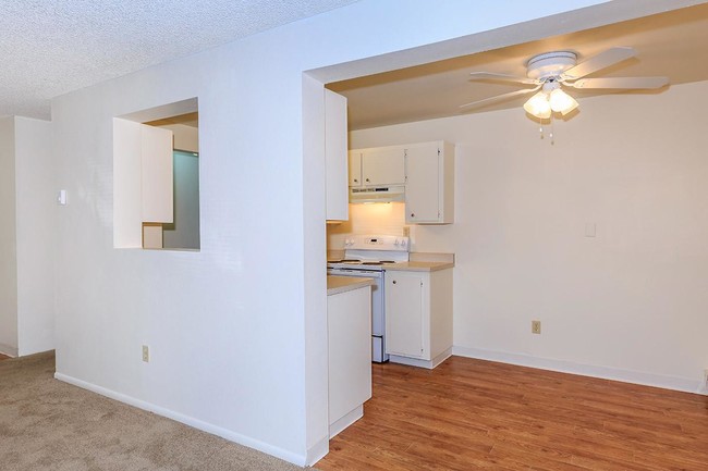 Building Photo - Abalon Pointe