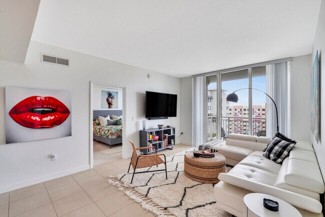 Foto del edificio - 480 Hibiscus St