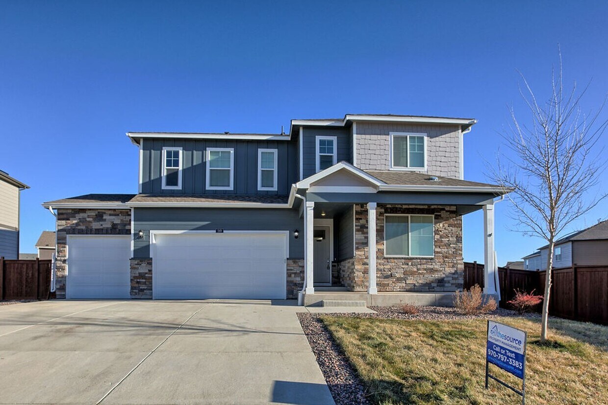 Primary Photo - 5 Bedroom 3 Bath home in Johnstown