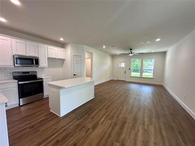 Foto del edificio - 2216 Langford St