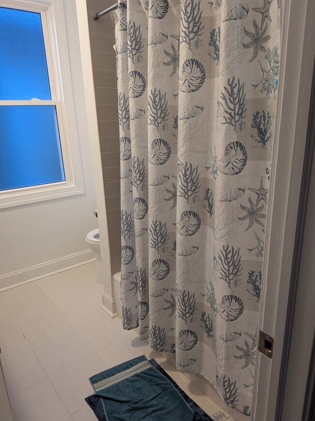 Building Photo - 262 Rutledge Ave