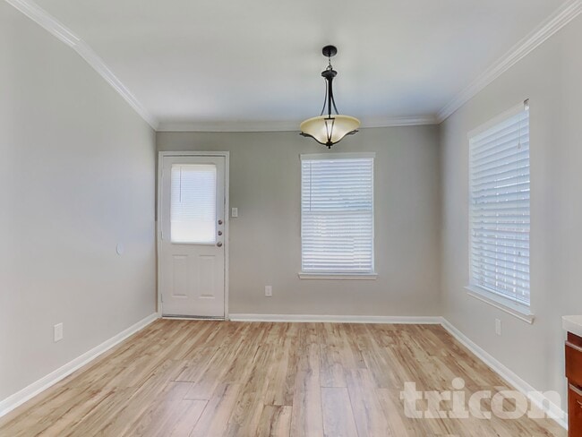 Foto del edificio - 2422 Spring Lily Ct