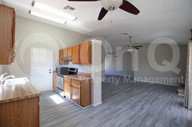 Foto del edificio - 713 W Mesquite St