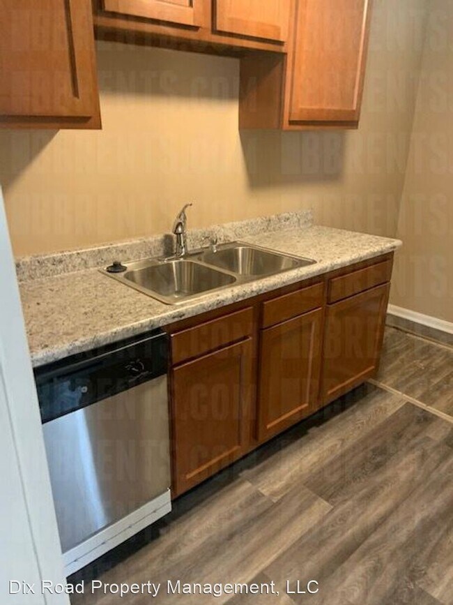 Building Photo - 2 br, 1 bath House - 114 Starr Avenue,