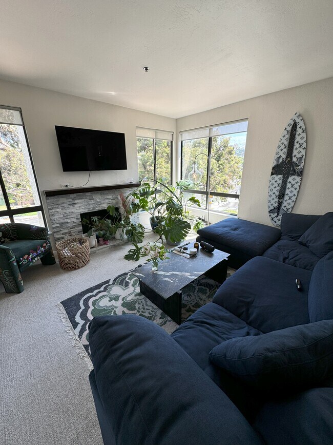 Building Photo - 5845 Friars Rd