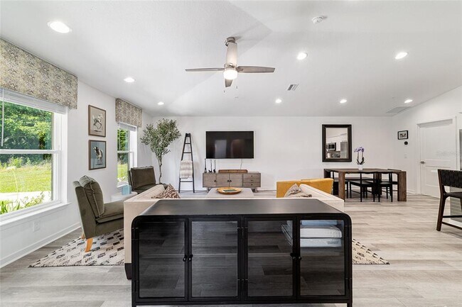 Foto del edificio - 4400 NW 74th Terrace