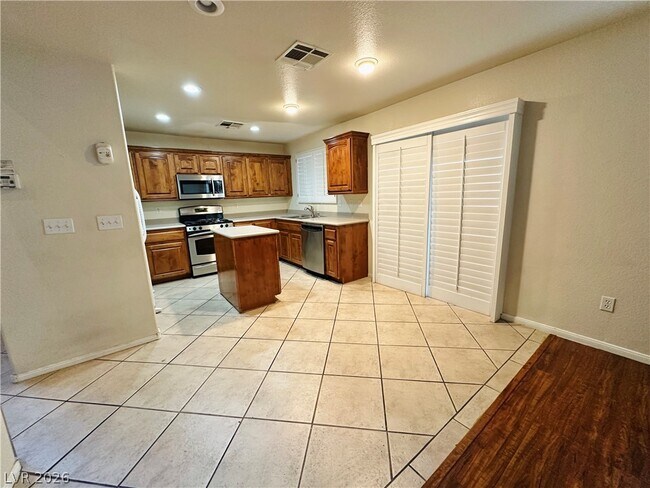 Foto del edificio - 5018 Lime Kiln Ave