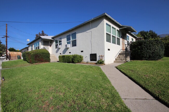 Building Photo - 3148 Abella St