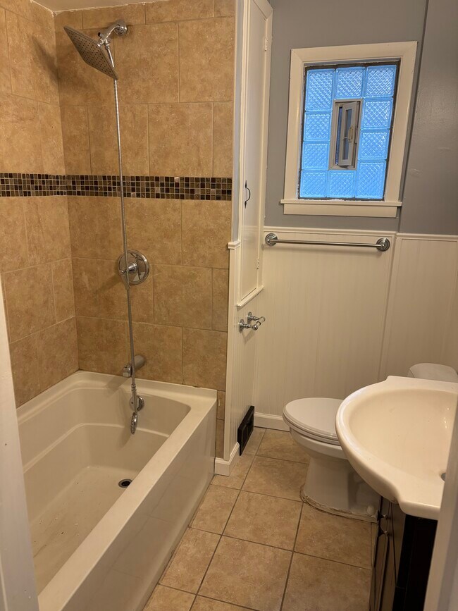 Foto del edificio - 17 Newman Place