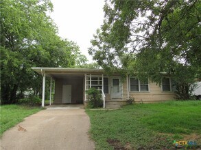 Building Photo - 1701 Elkins Ave