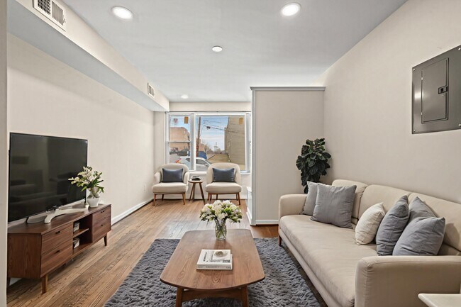 Foto del edificio - 53 Victor St NE