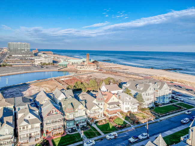 Building Photo - 9 Atlantic Ave