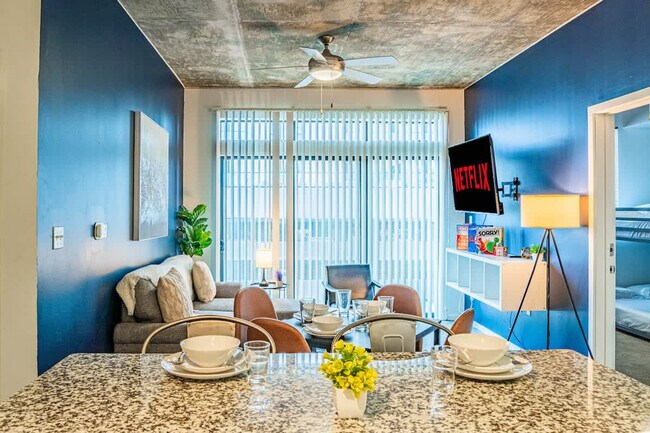 Foto del edificio - 888 N 4th St