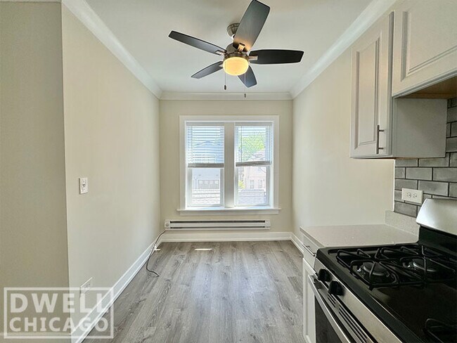 Foto del edificio - 2125 W Giddings St