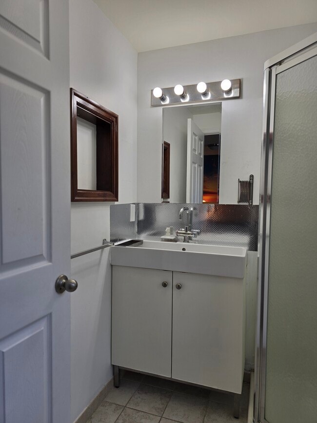 Foto del edificio - 1922 Garfield St