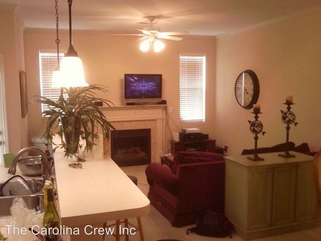Building Photo - 2668 Hartfield Commons Ln