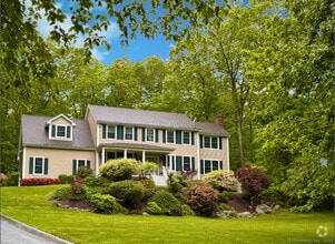 Building Photo - 19 Brainerd Rd