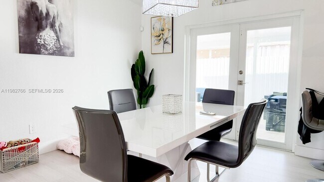 Foto del edificio - 17228 NW 72nd Ct