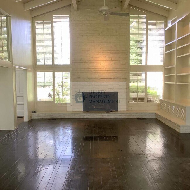 Foto del edificio - 7108 Del Rio Dr