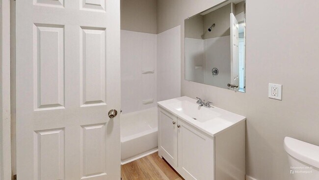 Foto del edificio - Cudell / West Boulevard Area - 3 bedroom/1...