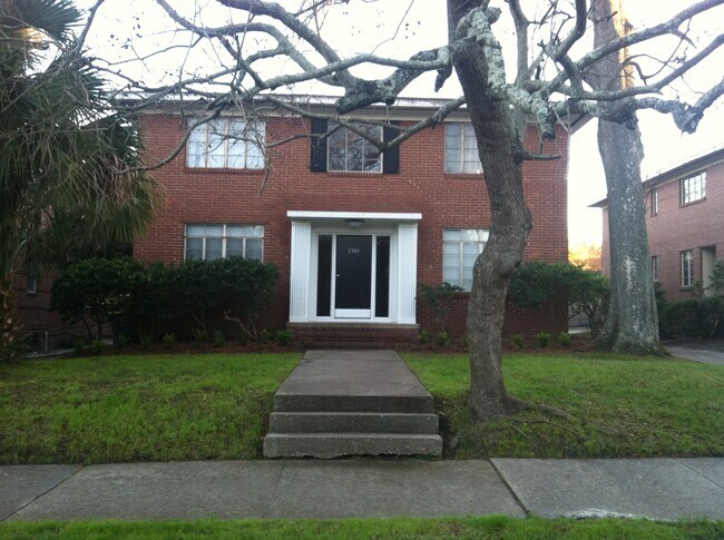Foto del edificio - 2348 Herschel St