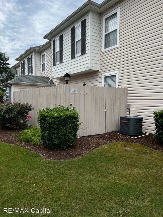 Foto del edificio - 2 br, 2.5 bath House - Duffy Drive, 4520