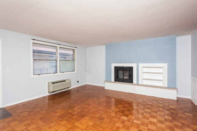 Foto del edificio - 163 W Division St