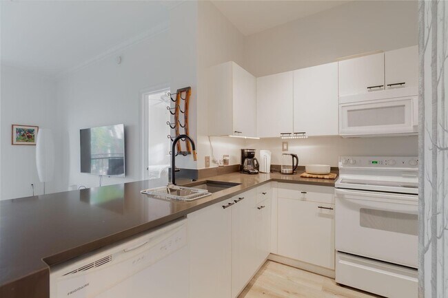 Building Photo - 11790 St Andrews Place