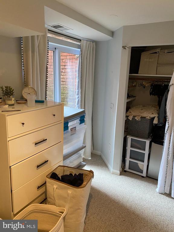 Foto del edificio - 1318 35th St NW