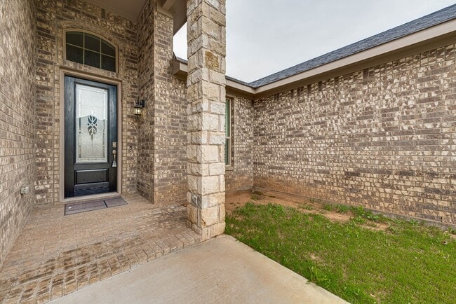Building Photo - 8616 Rutland Dr