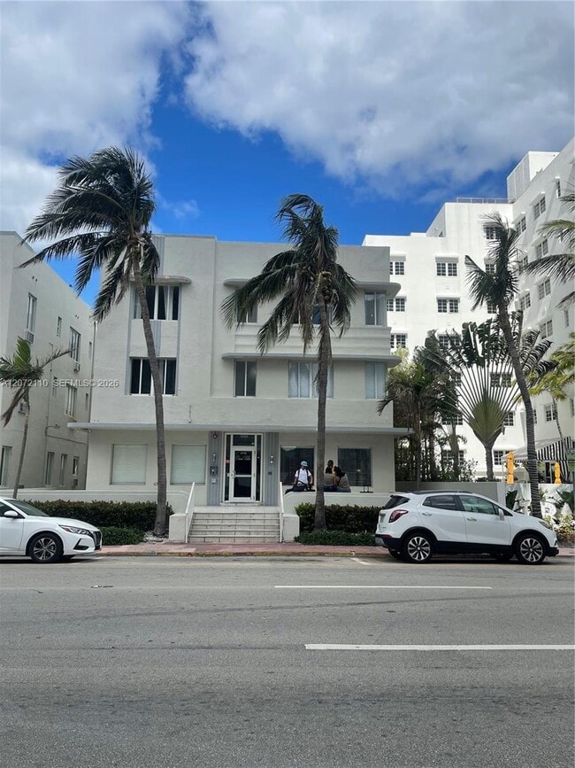 Building Photo - 3710 Collins Ave