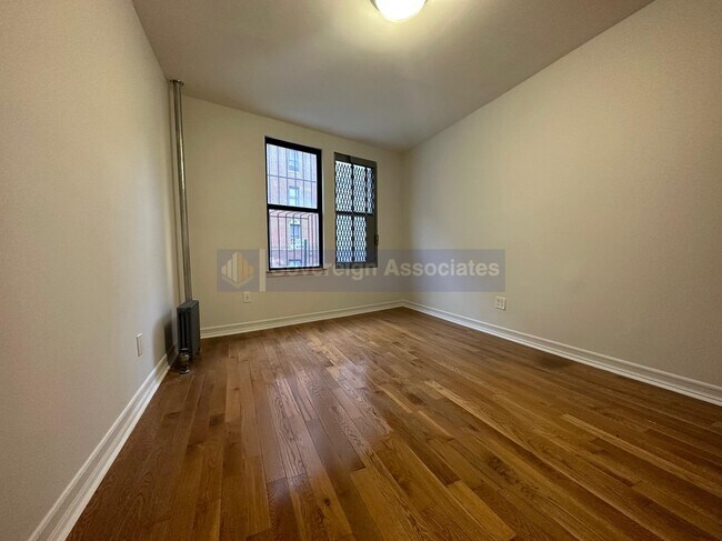 Building Photo - 112 Haven Ave