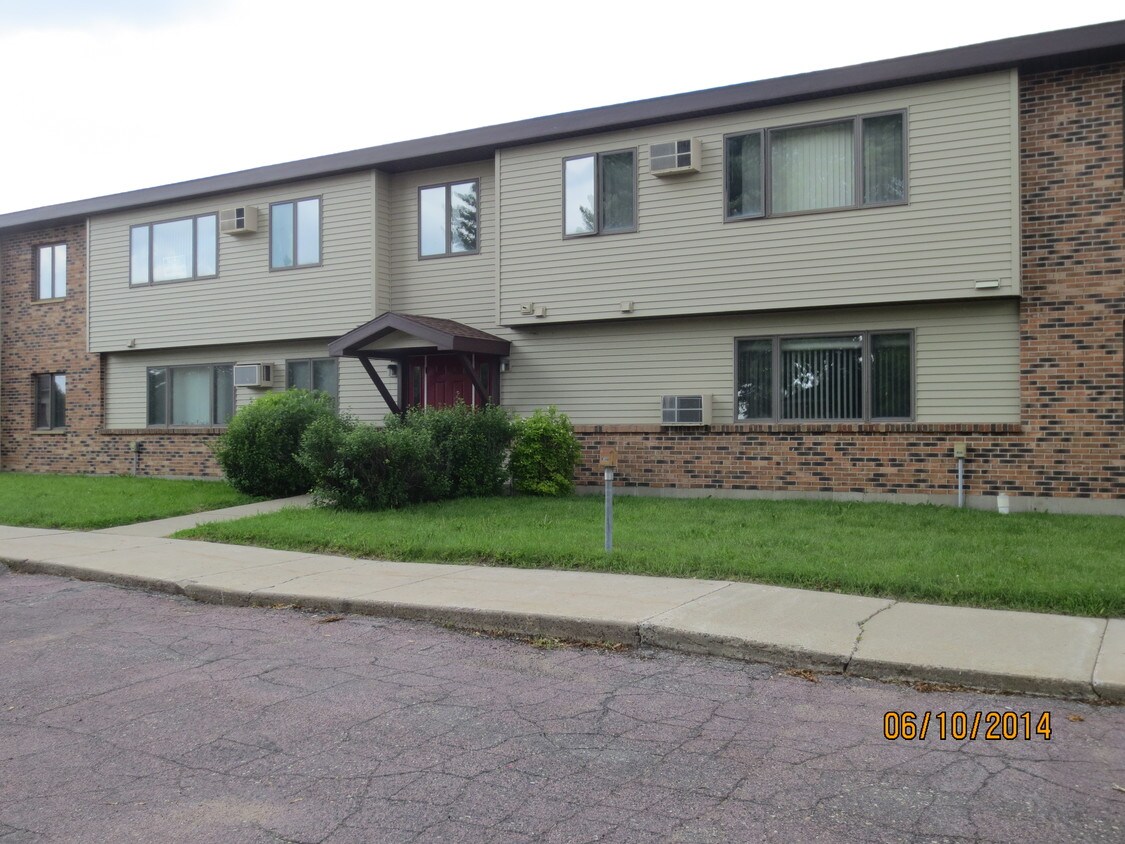160 8th St Unit 3, Lafayette, MN 56054 Apartment for Rent in