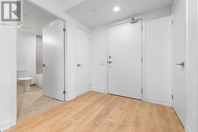 Building Photo - 82-3382 Dalhousie St