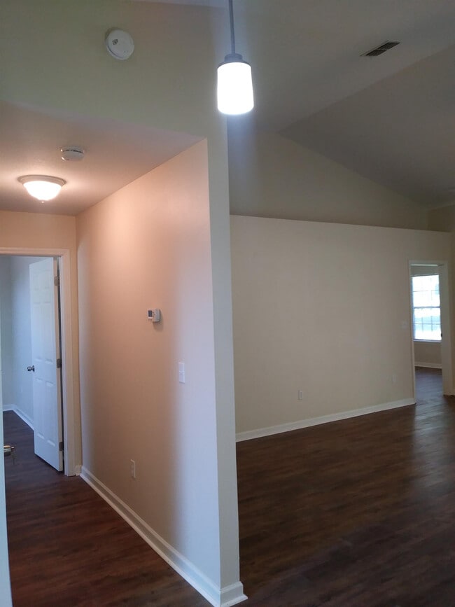 Foto del edificio - 1608 Akridge Dr