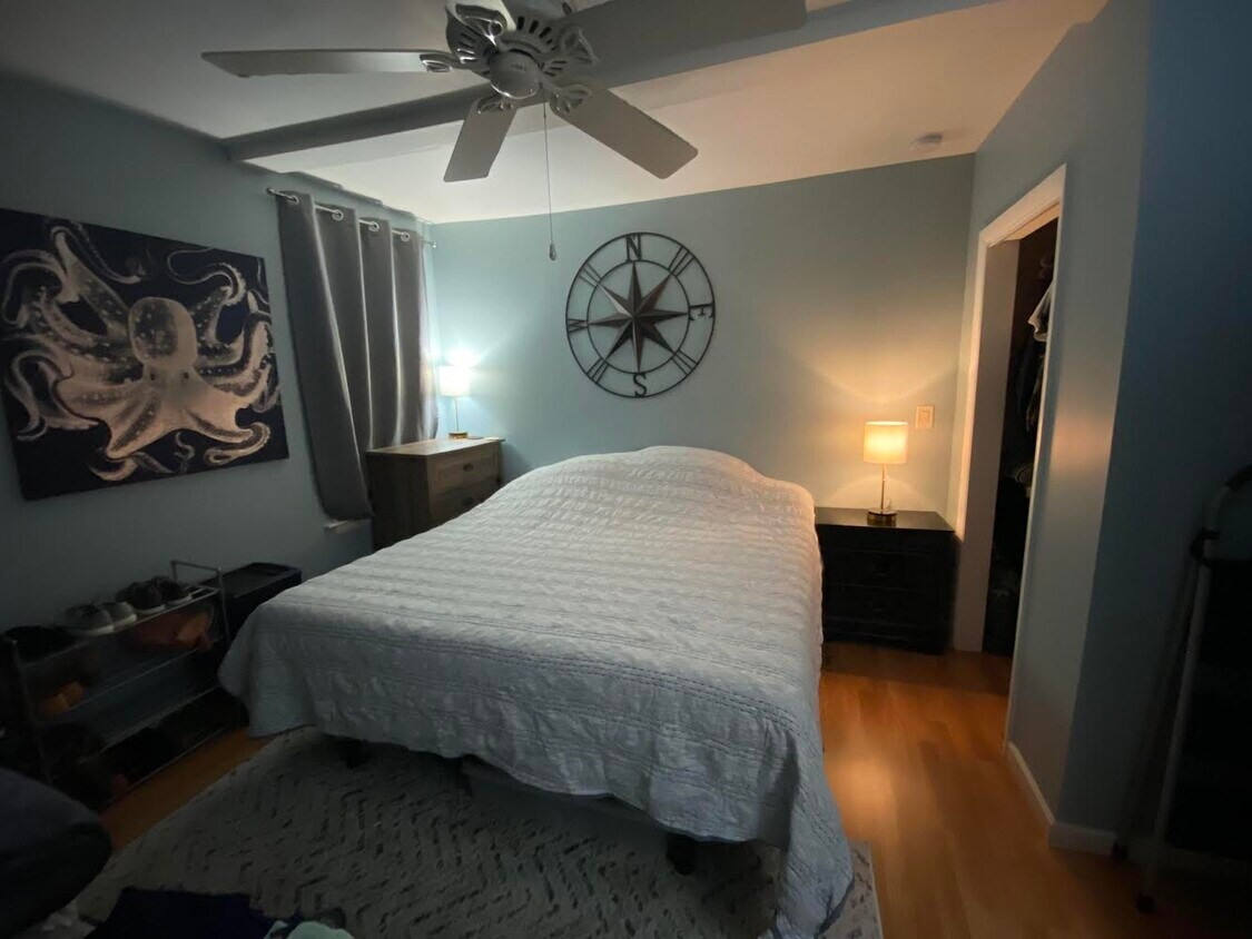 1106 Olivia St Unit Apartment 4, Key West, FL 33040 Apartments in Key