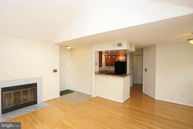 Building Photo - 14225 Bowsprit Ln