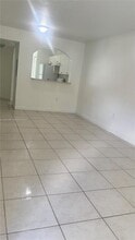 Building Photo - 1260 SE 31st Ct
